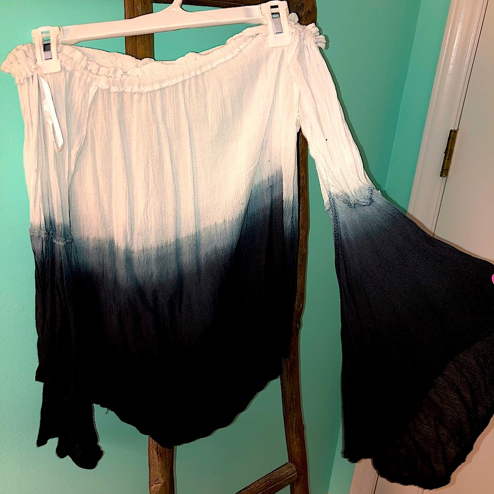 Off-shoulder boutique blouse